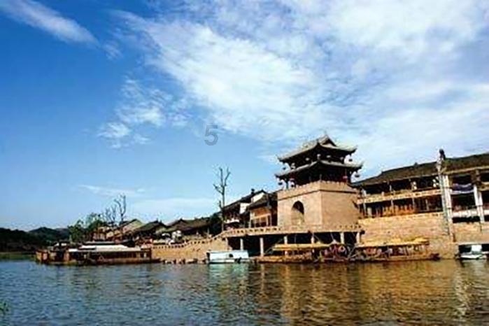 政协商洛市五届三次会议举行预备会议